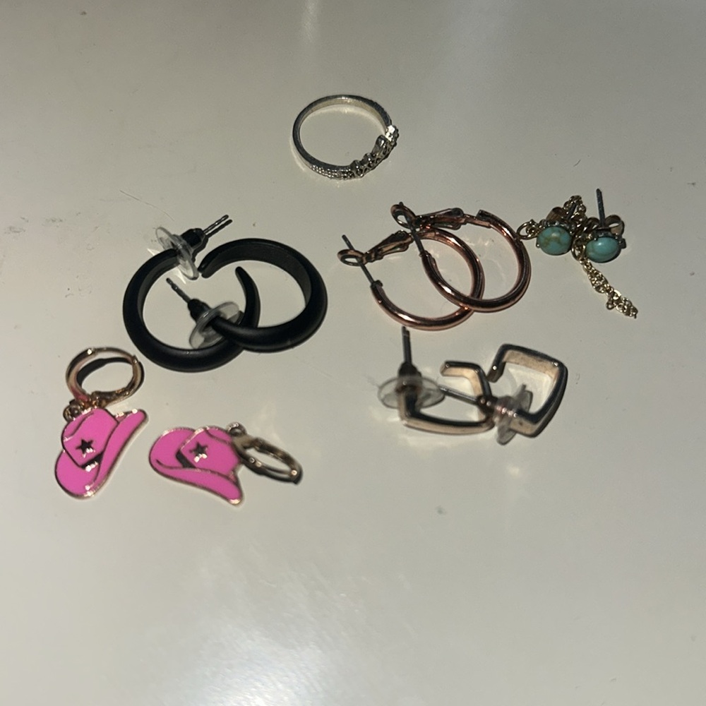 Jewelry bundle - Picture 4 of 5